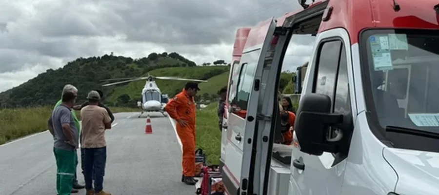 Capotamento deixa duas pessoas feridas e mobiliza resgate aéreo em Joaquim Gomes