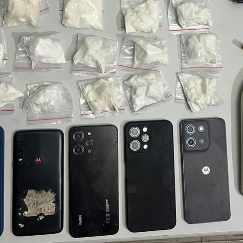 PM apreende revólver, drogas e seis celulares após denúncia de furtos em Arapiraca, no agreste de Alagoas