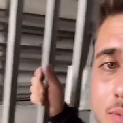 Homem compra portao para melhorar casa da namorada e descobre que ela voltou com ex