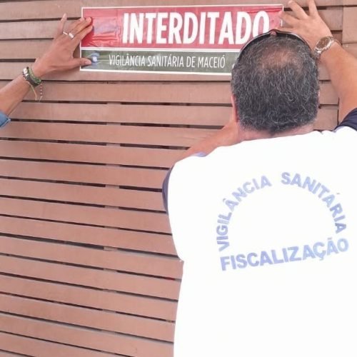 Vigilância Sanitária interdita restaurante por condições insalubres em Maceió