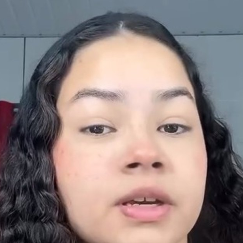Aos 22 anos, jovem revela diagnóstico de câncer e emociona ao compartilhar trajetória