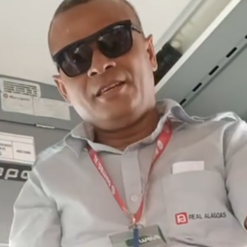 Motorista de ônibus de Maceió viraliza com música e alcança 52 milhões de visualizações