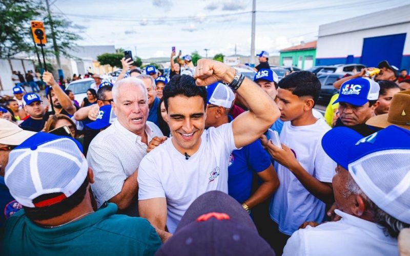 JHC aparece na frente em diversas enquetes no Instagram sobre eleições em Alagoas