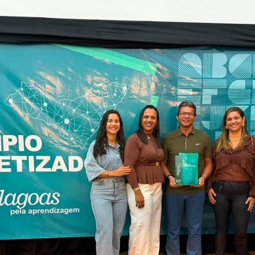 Branquinha consolida avanços na Educação e recebe prêmio Município Alfabetizador da Undime