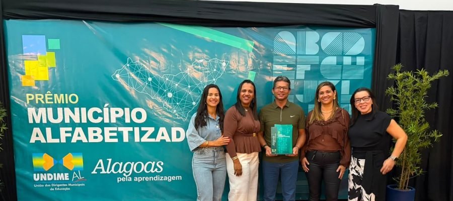 Branquinha consolida avanços na Educação e recebe prêmio Município Alfabetizador da Undime