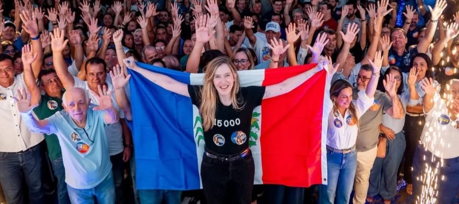 Cibele Moura reúne centenas de apoiadores em inauguração de comitê e reforça compromisso com autistas, mulheres e juventude