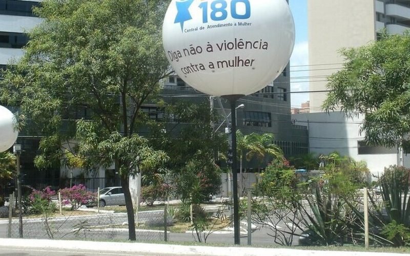Senado pode tornar obrigatória divulgação do Ligue 180 em todo o país