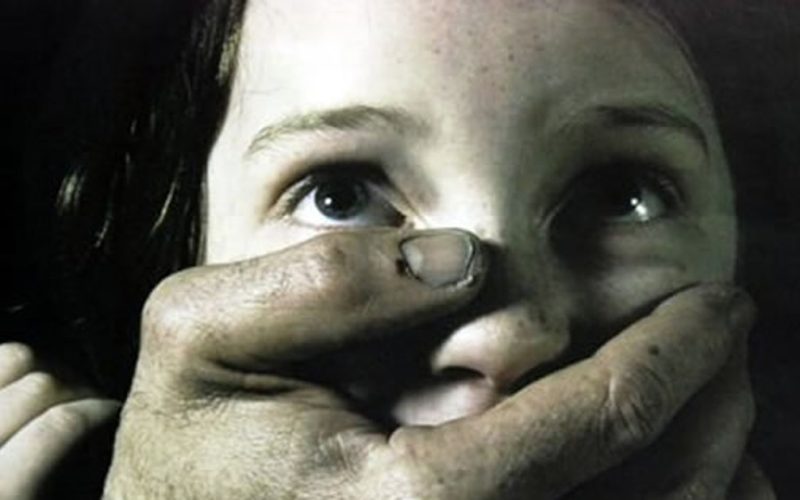 Homem é preso após estuprar e engravidar adolescente de 12 anos; Suspeito pagava à mãe para encobrir os crimes