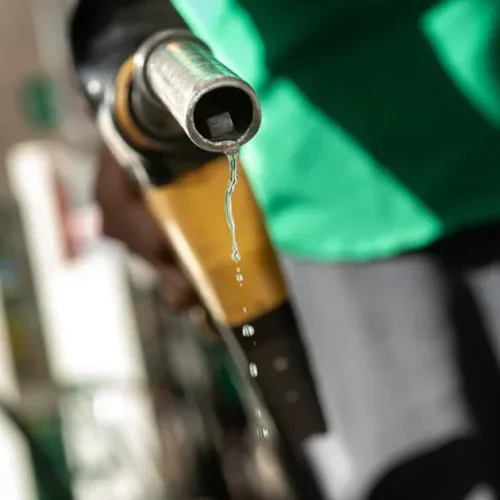 Governo reage e publica MP contra alta dos combustíveis