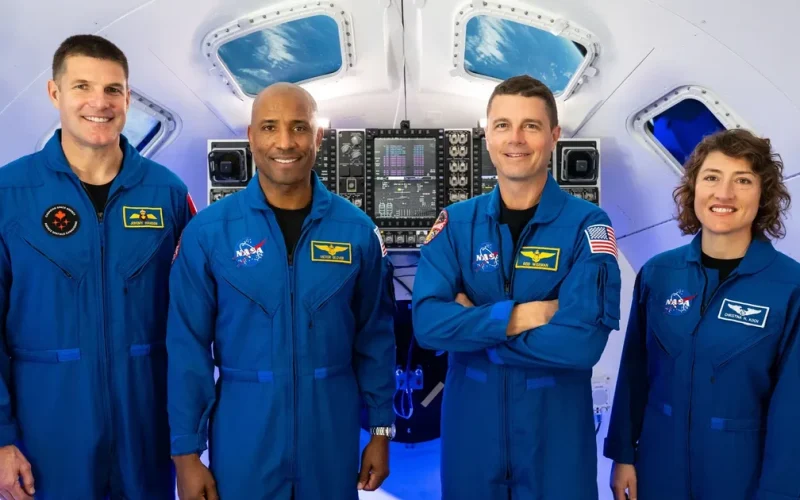 Aprendendo a andar novamente: astronauta expõe efeitos do espaço no corpo humano