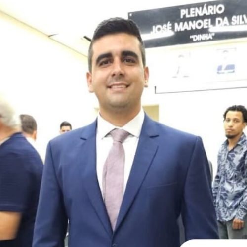 Vereador Júnior Fernandes cobra equilíbrio entre elogios e críticas na Câmara de Viçosa