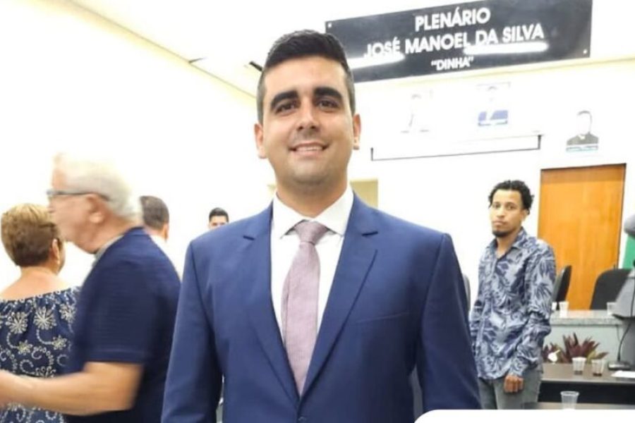 Vereador Júnior Fernandes cobra equilíbrio entre elogios e críticas na Câmara de Viçosa