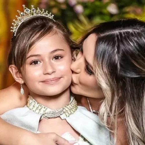 ‘Hoje é um dia muito difícil’, diz irmã de Deolane em aniversário da filha de influenciadora
