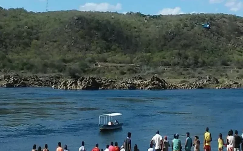 Jovem desaparece após ser levado pelas águas do Rio São Francisco, em Traipu