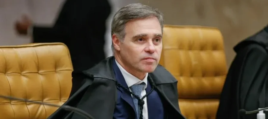 André Mendonça ordena retirada de vídeo que relaciona PT a facções das redes sociais