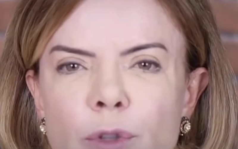 Gleisi Hoffman culpa Bolsonaro por aumento da misoginia e violência contra mulheres no país