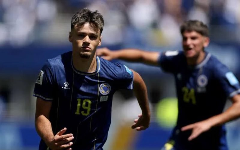 Bósnia vence Catar por 3 a 1 e mantém chances de se classificar ao mata-mata da Copa