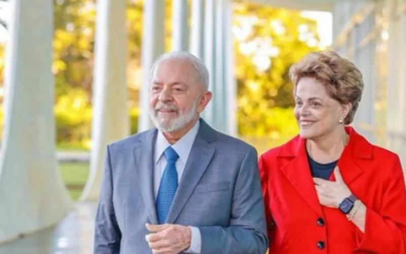 Lula promove jantar para Dilma Rousseff no Palácio da Alvorada
