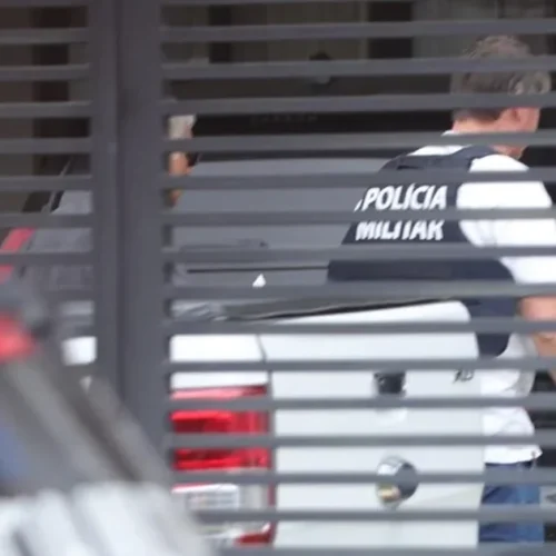 Bolsonaro pede a Moraes autorização para visita de encanador