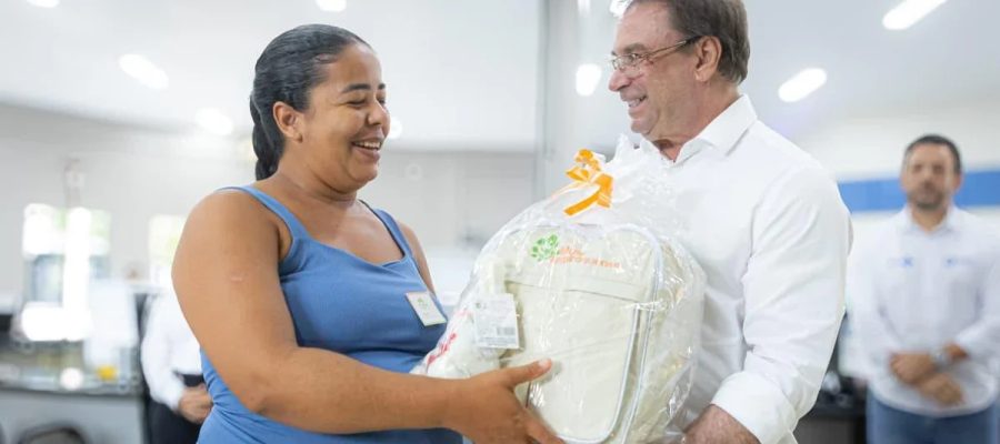 Prefeitura realiza, nesta quarta (15), mais uma entrega de enxovais do programa “Mãe Arapiraquense” de 2026