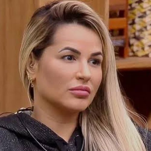 Filha de Deolane emociona ao desabafar sobre prisão da mãe: “Não consigo viver”