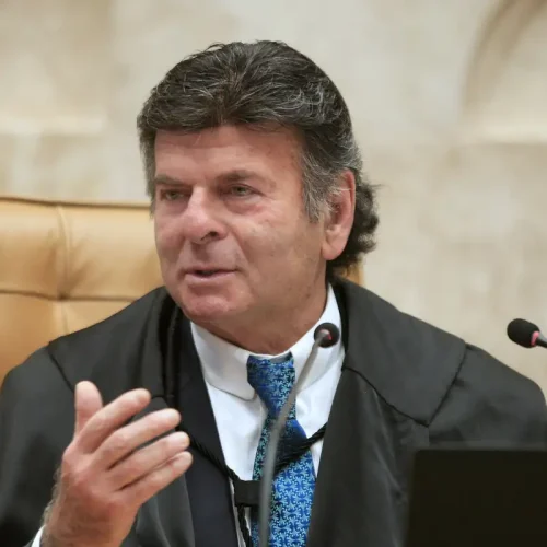 Fux solicita mudança para a Segunda Turma após aposentadoria de Barroso