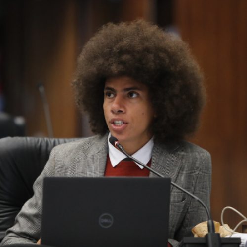 “Sou maconheiro e criminalização é racista”, diz deputado do PT