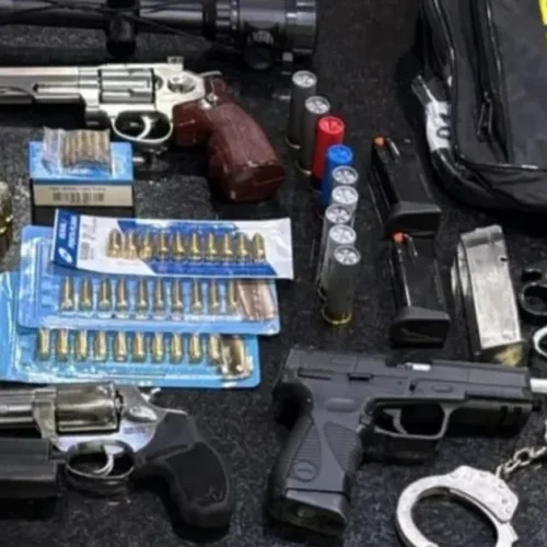 PF investiga ex-militar em esquema que trazia armas de guerra para o Brasil