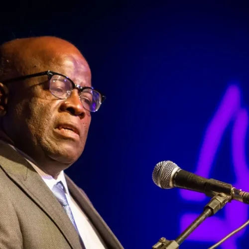 Joaquim Barbosa cria perfis nas redes sociais e admite estudar candidatura à Presidência em 2026