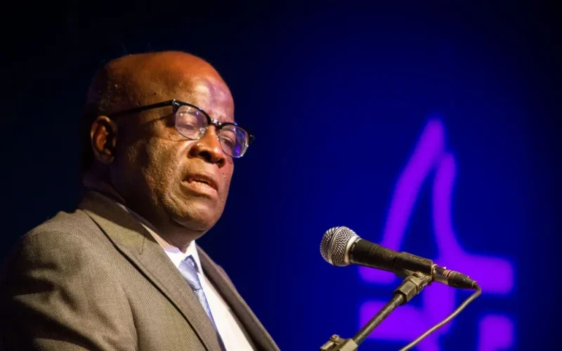 Joaquim Barbosa cria perfis nas redes sociais e admite estudar candidatura à Presidência em 2026