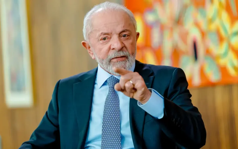 “Serei candidato em 2026”, diz Lula ao prometer barrar volta da “extrema-direita” ao poder
