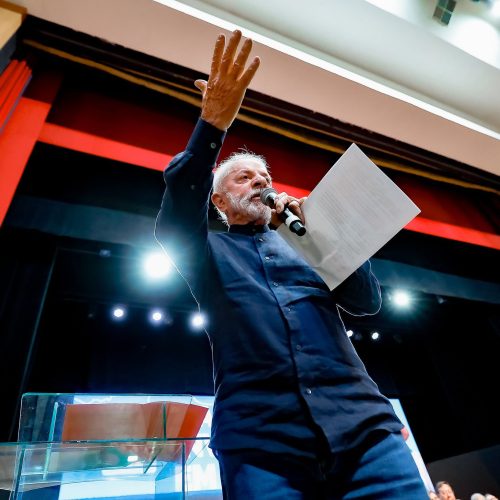 Lula pede para Bolsonaro ‘criar vergonha’ e responder acusações: “Não fique chorando”