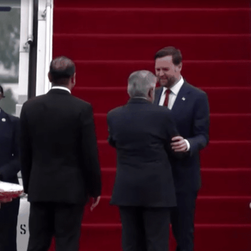 Delegações de EUA e Irã chegam ao Paquistão para negociações de paz