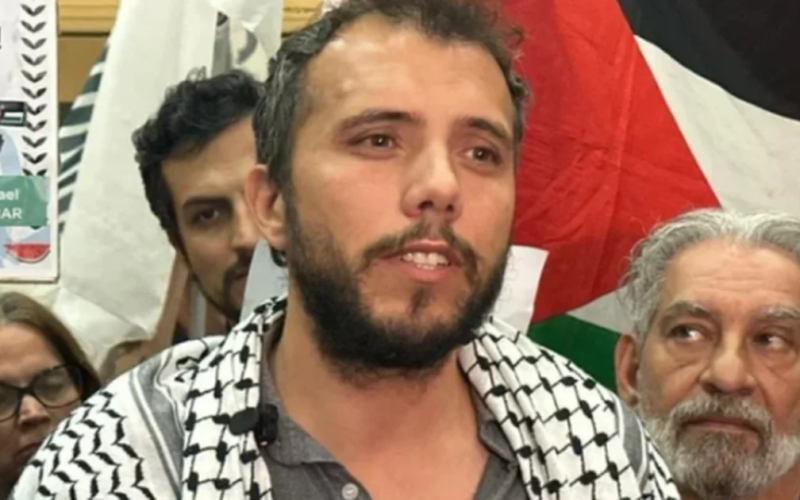 Ativista Thiago Ávila chega a São Paulo após ser deportado por Israel