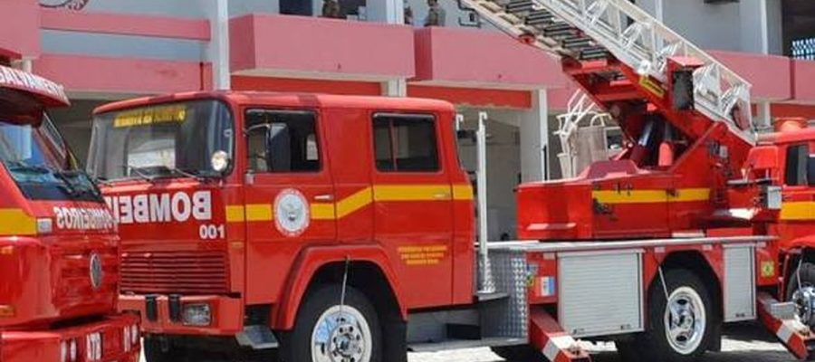 Bebê de dois meses é resgatada após ficar presa dentro de carro em Maceió