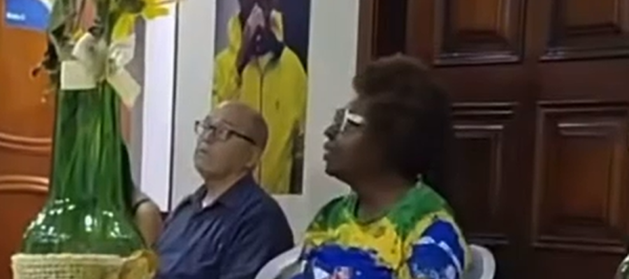 Primeira igreja ‘bolsoriana” volta a viralizar na Web