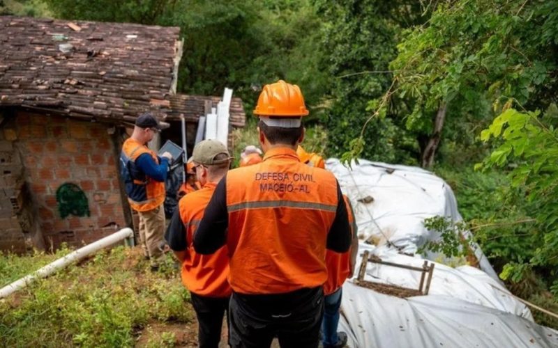 Nas últimas 12 horas, chuva em Maceió atinge 12% do volume esperado em todo o mês de maio
