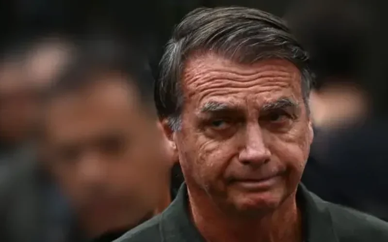 Vídeo de Bolsonaro supostamente ensinando a receber “propina em caixa de sapato” ressurge após caso Vorcaro