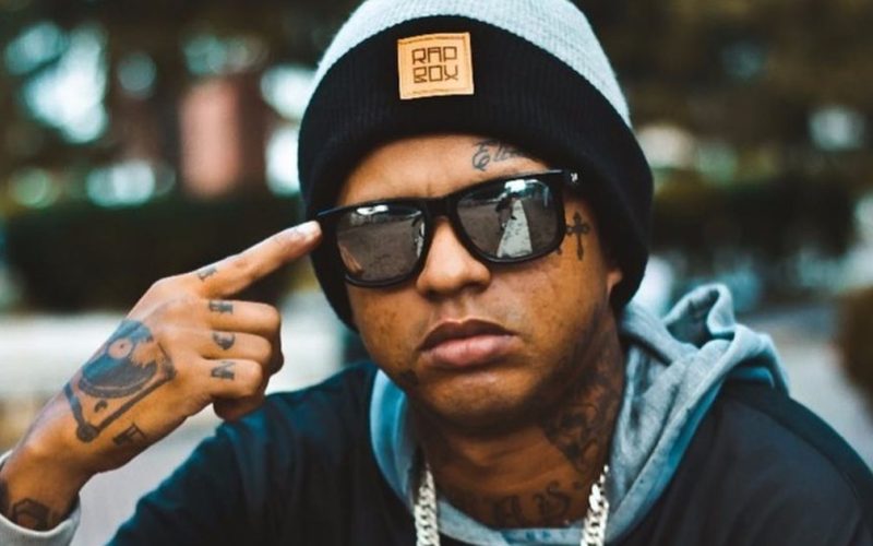 Rapper Alex Nsc cobra transparência da prefeitura de Marechal e questiona obra de R$ 1,5 milhão