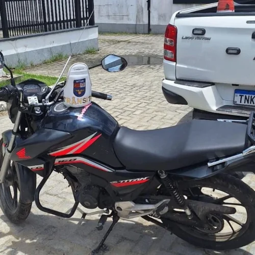 BPTran recupera moto roubada em área de mata entre Goiabeira e Fernão Velho