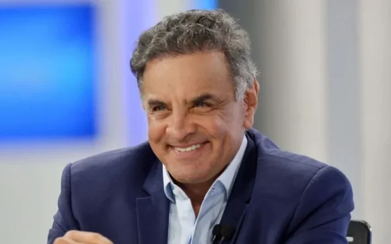Aécio volta ao jogo? PSDB articula candidatura presidencial após crise envolvendo Flávio Bolsonaro