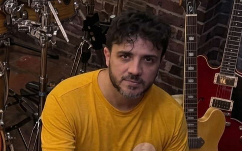 Renan Santos diz que foi alvo de “sabotagem da esquerda” após sua banda ter show cancelado