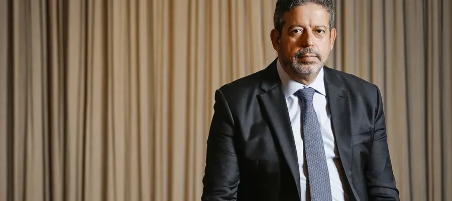 TDL Pesquisa: Arthur Lira cresce de maneira consistente e ultrapassa Renan Calheiros para o Senado em Alagoas