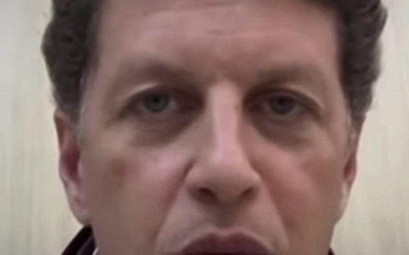 Salles classifica relação de Flávio e Vorcaro como “absurda” e declara: “ É melhor ele do que o Lula”