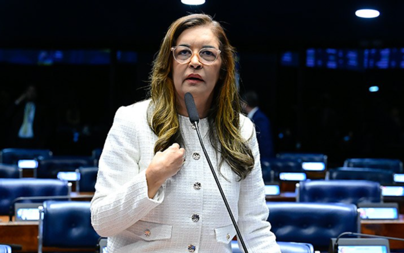 Senadora Eudocia Caldas cobra assinatura de Renan Calheiros em CPI e cita relação com Daniel Vorcaro