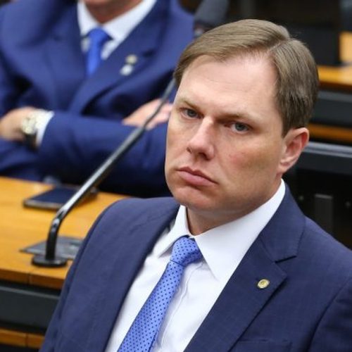 “Previsão do Brasil é perder 1,2 milhão de emprego”, diz deputado sobre fim da escala 6×1