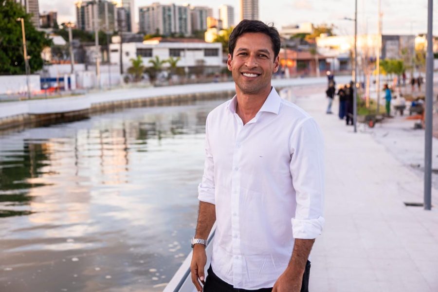 Rodrigo Cunha vistoria avanço das obras do Renasce Salgadinho, que entram na fase final de urbanização