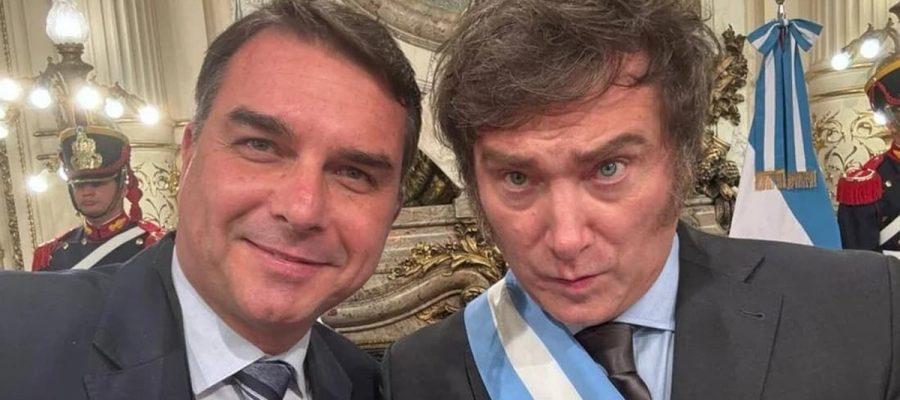 Flávio Bolsonaro divulga encontro com Milei e fala em “combater o terrorismo juntos”