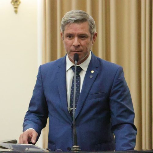 Cabo Bebeto cobra ao Governo o envio de projeto sobre o Q.O da PM e dos Bombeiros