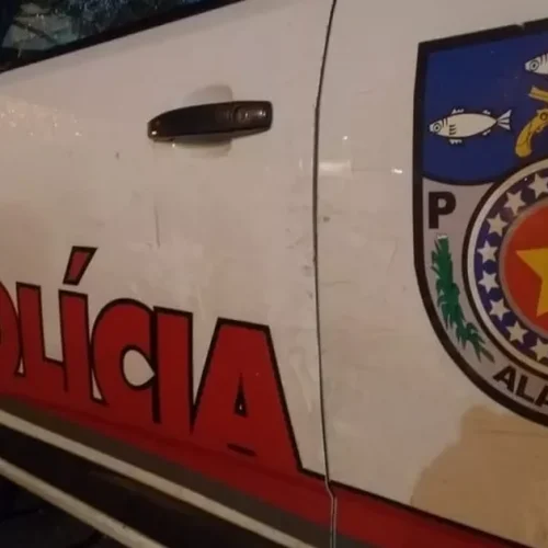 Homem é preso com pistola de uso restrito durante ocorrência em Maragogi, interior de Alagoas